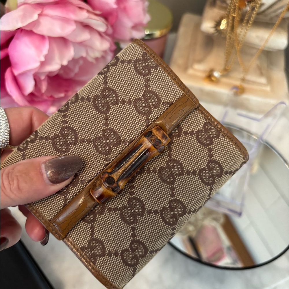 Gucci Bamboo Canvas Compact Wallet - Brown Monogram - Picture 11 of 16